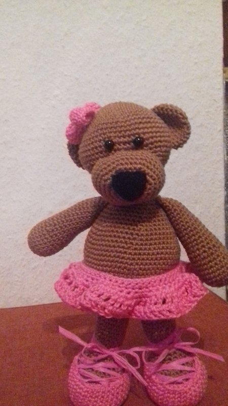 Häkelanleitung.pdf Tanzbär Lutzi