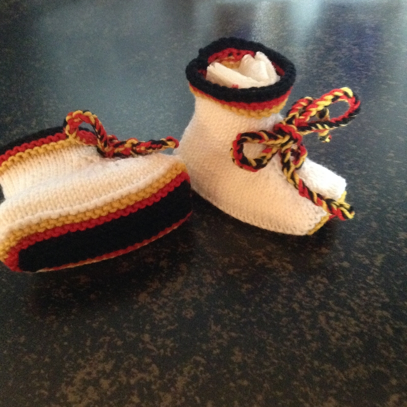 Strickanleitung Baby-Fussballschuhe mit 2 Nadeln gestrickt, Booties, Turnschuhe, Babyschuhe, Sohlenlänge 10 cm