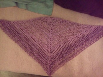 hier mein Anfang von Minoet's Frühlingstuch :) .... macht super viel Spaß