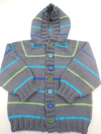 Danke für die schöne Anleitung. Es hat Spass gemacht die Jacke nachzustricken.