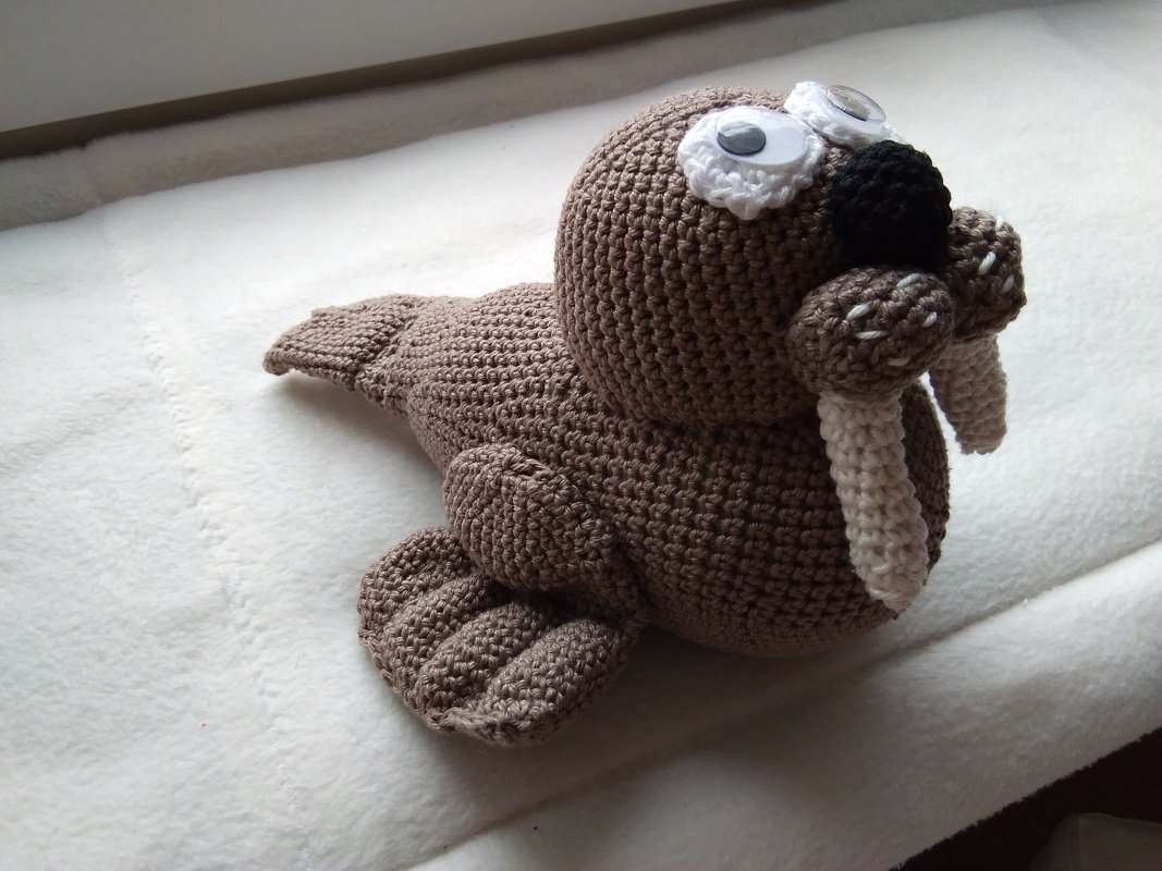 Häkelanleitung Willi Walross