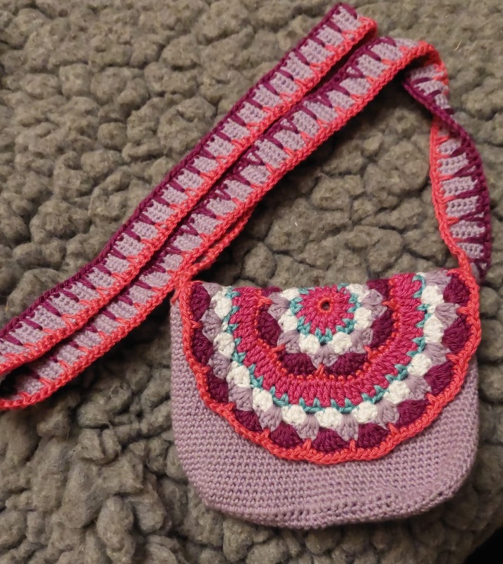 - MARY LOU -  Mandala Tasche häkeln, Geschenk, Mädchentaschen