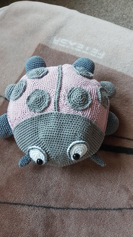 48 Häkelanleitung Kissen Marienkäfer Karl und Karla