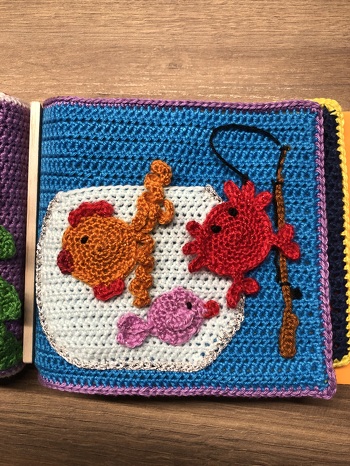 Hier noch einige meiner Buchseiten - kleines Aquarium - den Krebs kann man ins Glas stecken