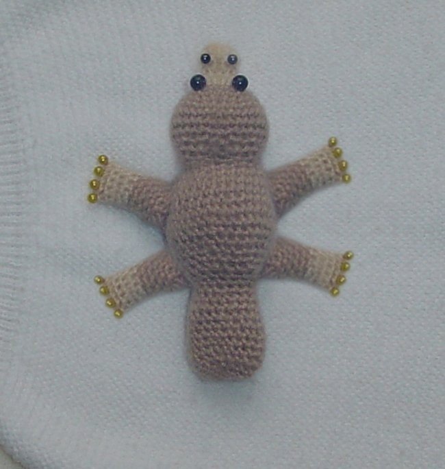 Taschenbaumler mit Chip-Tasche oder Kuscheltier, Schnabeltier, von Dadade