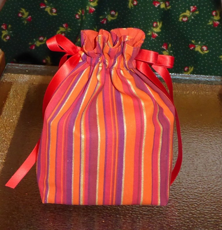 Nähanleitung Geschenkbeutel mit Zugband