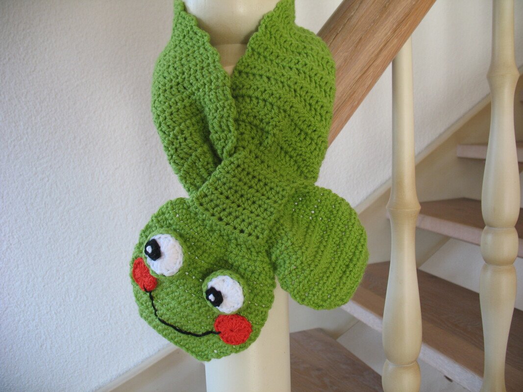 Kinderschals mit Tiermotiven Häkelanleitung