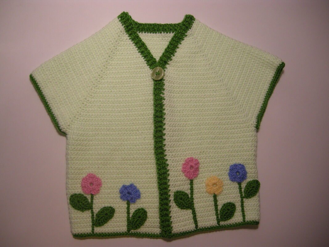 Häkelwestchen Frühling mit Raglan-Ärmeln