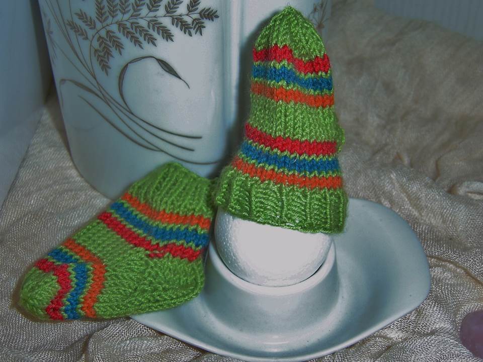 Strickanleitung Frühchen-Sockerl/Baby-/Puppensocken/Schlüsselanhänger.. 