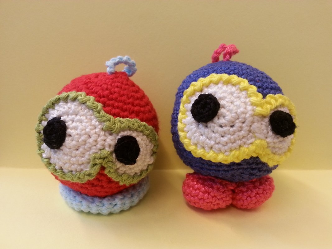 Häkelanleitung Knobblys - witzige Taschenbaumler oder knubbelige Schlüsselanhänger