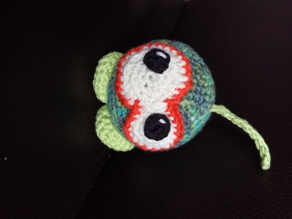 Häkelanleitung Knobblys - witzige Taschenbaumler oder knubbelige Schlüsselanhänger