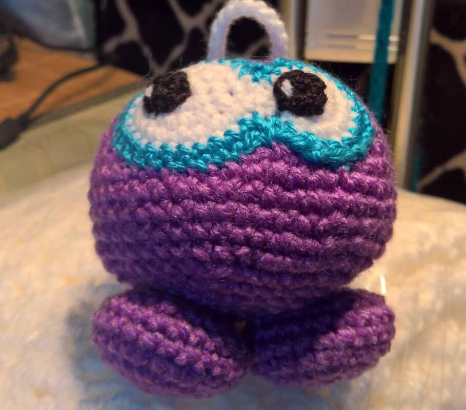 Häkelanleitung Knobblys - witzige Taschenbaumler oder knubbelige Schlüsselanhänger