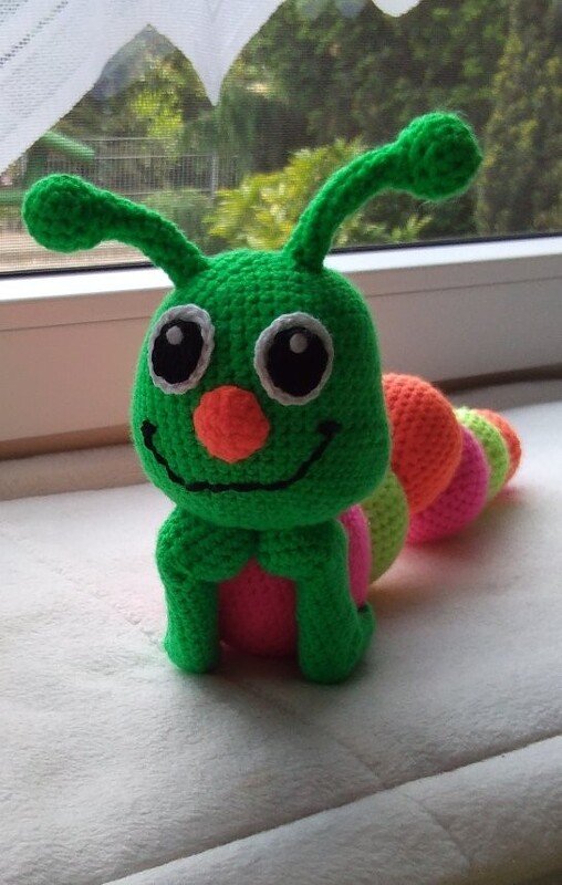 Häkelanleitung Theo die Raupe