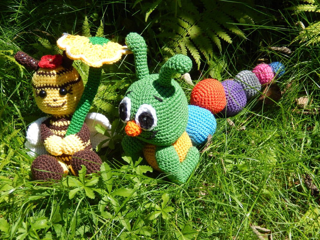 Häkelanleitung Theo die Raupe