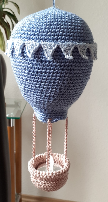 Schon etwas her aber hat Spaß gemacht.
Habe es für ein Mobile gemacht.👍