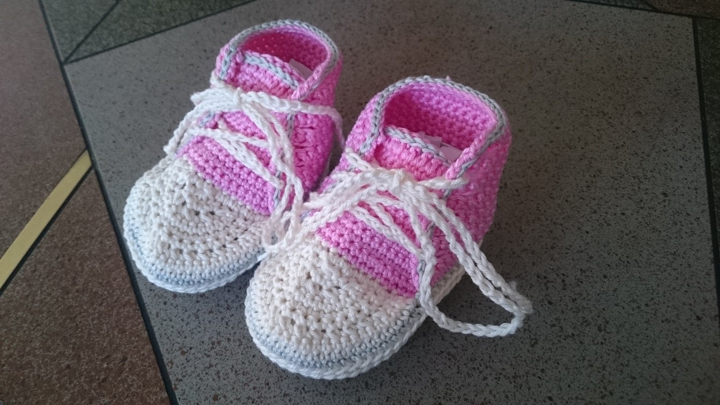 Häkelanleitung / E-Book Baby Turnschuhe Babyschuhe