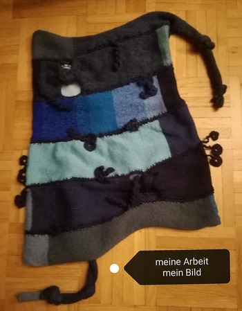 Das Fäden vernähen war der Horror...aber es hat sich gelohnt ;) Reste aus 3-fädigem Farbverlaufsgarn...