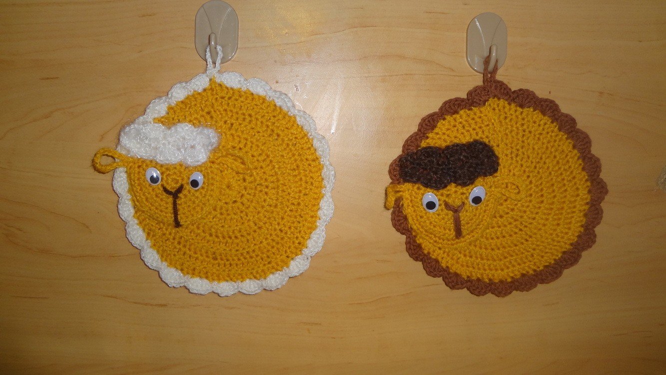 Häkelanleitung - Lustiges Topflappen-Set Schäfchen