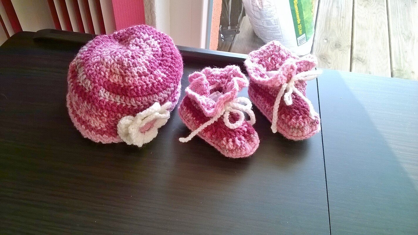 Häkelanleitung Babyschuhe "Rosa"