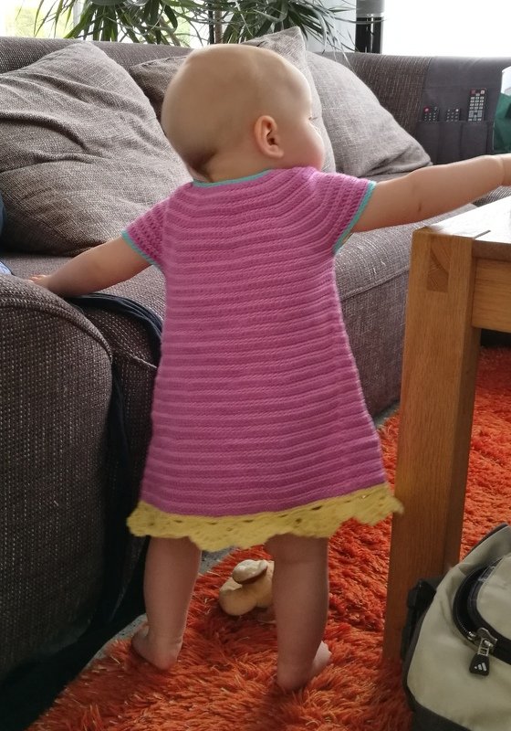 Kleid mit Streifen 86 - 140