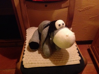 Habe Emil für ein zweijährigen Jungen in meinem Kindergarten zum Geburtstag gemacht.......der Ihn Super fand!!
Die Anleitung war leicht nachzuarbeiten.
Habe schon viele Sachen von Crazypatterns gearbeitet......nur leider nicht fotografiert.