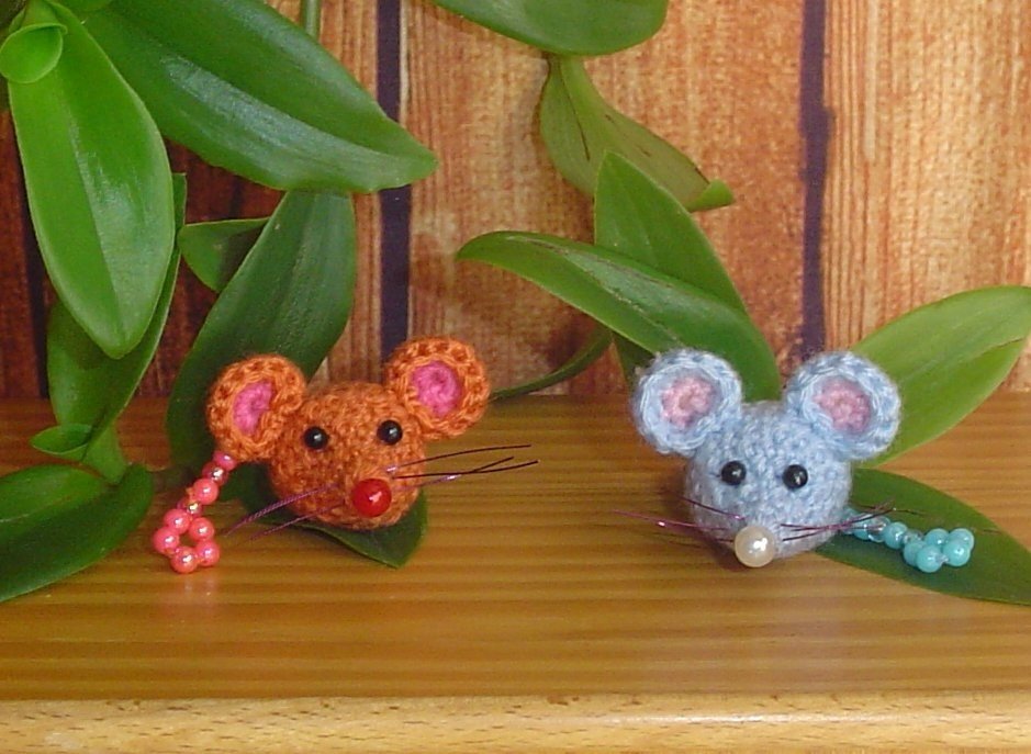 Häkelanleitung für das Amigurumi "Mini Maus"