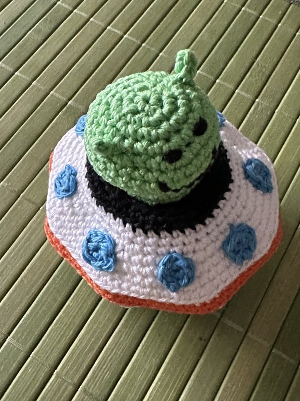 Alien Invasion - Amigurumi - Häkelanleitung