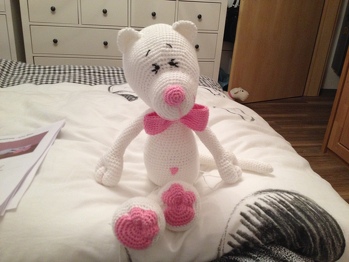 Die Anleitung ist klasse-man kann sie ganz einfach danach arbeiten,und es hat super viel Spaß gemacht! Anbei ein Foto meiner "Arbeit"