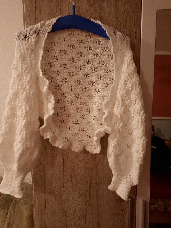 Strickanleitung Ärmelschal / Bolero / Schulterwärmer " Trenza Olas "