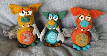 Mit verschiedenen Nadelstärken gehäkelt und so unterschiedliche Ergebnisse.