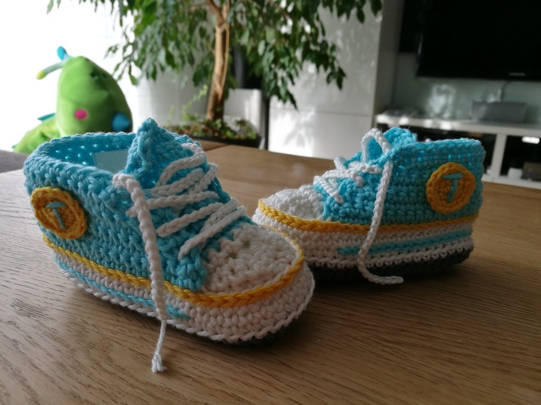 H&auml;kelanleitung f&uuml;r trendige Babyschuhe