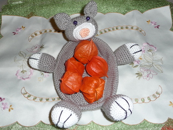 bei der tollen anleitung,war es eine freude die naschkatze nachzuhäkeln!