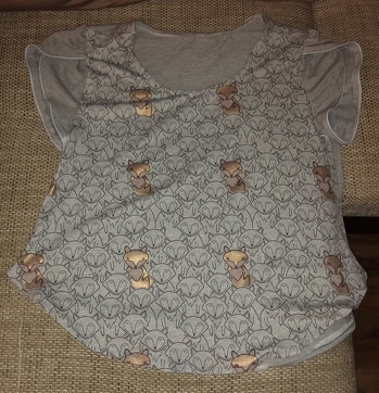 Alles hat problemlos geklappt. Habe mit Jersey gearbeitet, vorn mit Metallic Print und hinten uni.