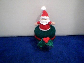 Ich habe Santa fertig gehäkelt und beim Ren bin ich nach bei. Sehr gute Anleitung