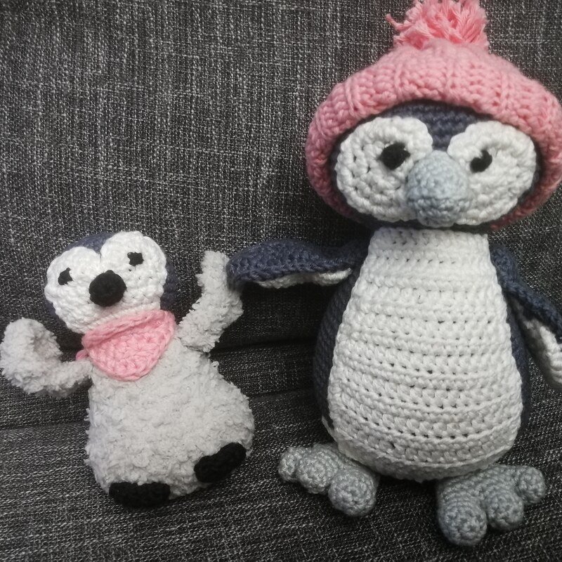 Haekelicious 2 Anleitungs-Paket Babypinguin mit großem Pinguin + Eiswürfel + Mütze + Schal