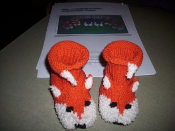 Danke für die prima Anleitung! Ich hab meinen Füchschen noch einen Fuchsschwanz angestrickt