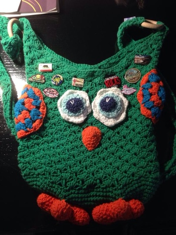 Das ist bereits die 3te Eulentasche die ich gemacht habe . Ist für ne ganz liebe Arbeitskollegin die sie auch gleich mit in den USA Urlaub genommen hat .