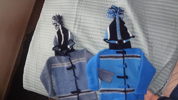 Endlich fertig im Doppelpack für unsere Zwillingsbuben.
Nach der Anleitung von -Do it whit Love- mit Abwandlungen.