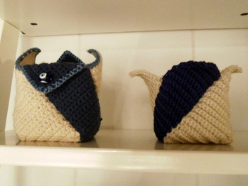 ..... und weil es so gut klappte, probierte ich gleich noch zwei kleinere aus und liess die Ecken hochstehen. Sieht doch auch gut aus,oder?