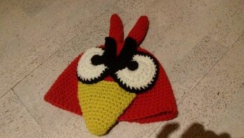 Hier habe ich stur nach Anleitung gearbeitet, die freundlicherweise im Internet kostenlos zur Verfügung steht.
Ein tolles Modell für alle Angry-Birds-Fans