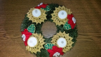 ...dann kam noch ein Adventskranz für LED-Teelichter dazu...