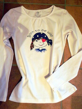 Bemaltes T-Shir !
Ich bemale Shirts mit Gonis Farben.