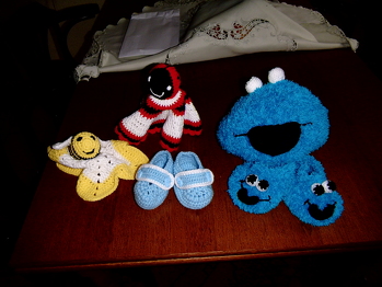 fürs Enkelkind,Mütze,Schuhe,Knuddeltücher