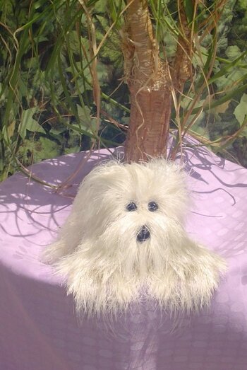 Hallo,mein Name ist Charly,ich bin gestrickt und 20cm groß.
Aber ich wachse noch,ehrlich.
Eine Anleitung gibt es aber nicht für mich,leider