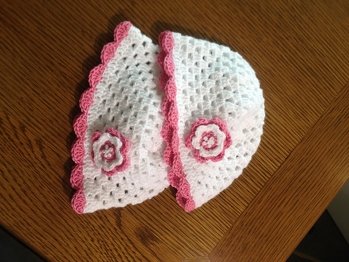 Ganz leicht nachzuhäkeln! Hat richtig Spaß gemacht und unsere Zwillinge sehen richtig goldig aus damit :-).