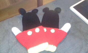 Micky Mouse Handschuhe für Damen gehäkelt Disney sorgt für warme Hände.
