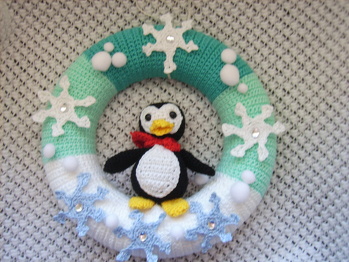 Super Anleitung, hat sich sehr gut umsetzen lassen und schmückt nun meine Haustür
https://www.crazypatterns.net/de/store/ursulapetra