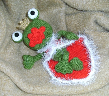 den kleinen Küsserkönig habe ich nach einer Anleitung von diba26 gehäkelt - süüüüüüüüüüüüüüß !!!