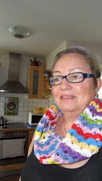 Loft-Schal , eine wucht , aus Restewolle.