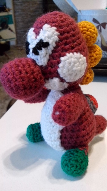 Der kleine Yoshi. Wer kennt ihn nicht :-)
War eine tolle Anleitung, aber für Anfänger wie mich etwas schwierig.